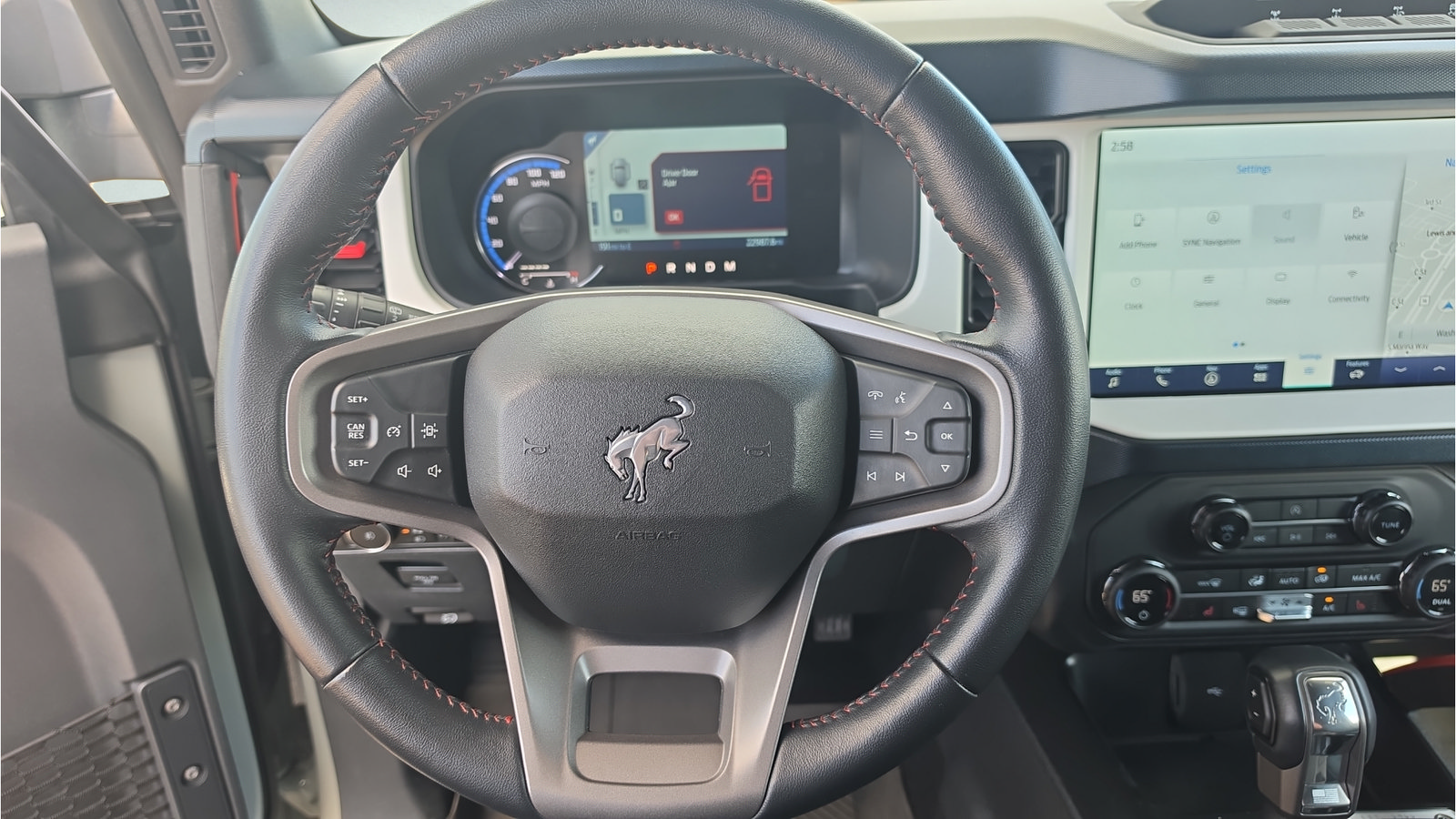 Certified 2024 Ford Bronco Heritage Edition AWD/4WD image 15