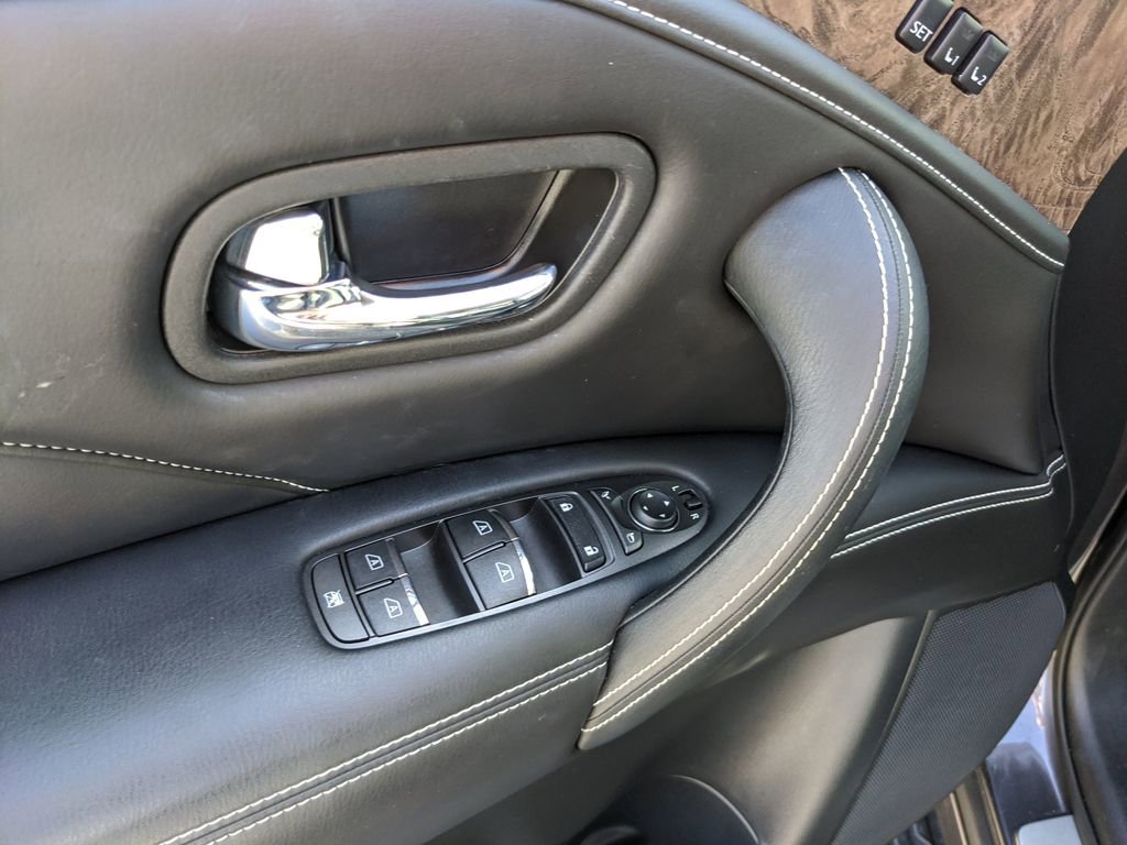 Used 2022 INFINITI QX80 Premium Select w/ Cargo Package image 19