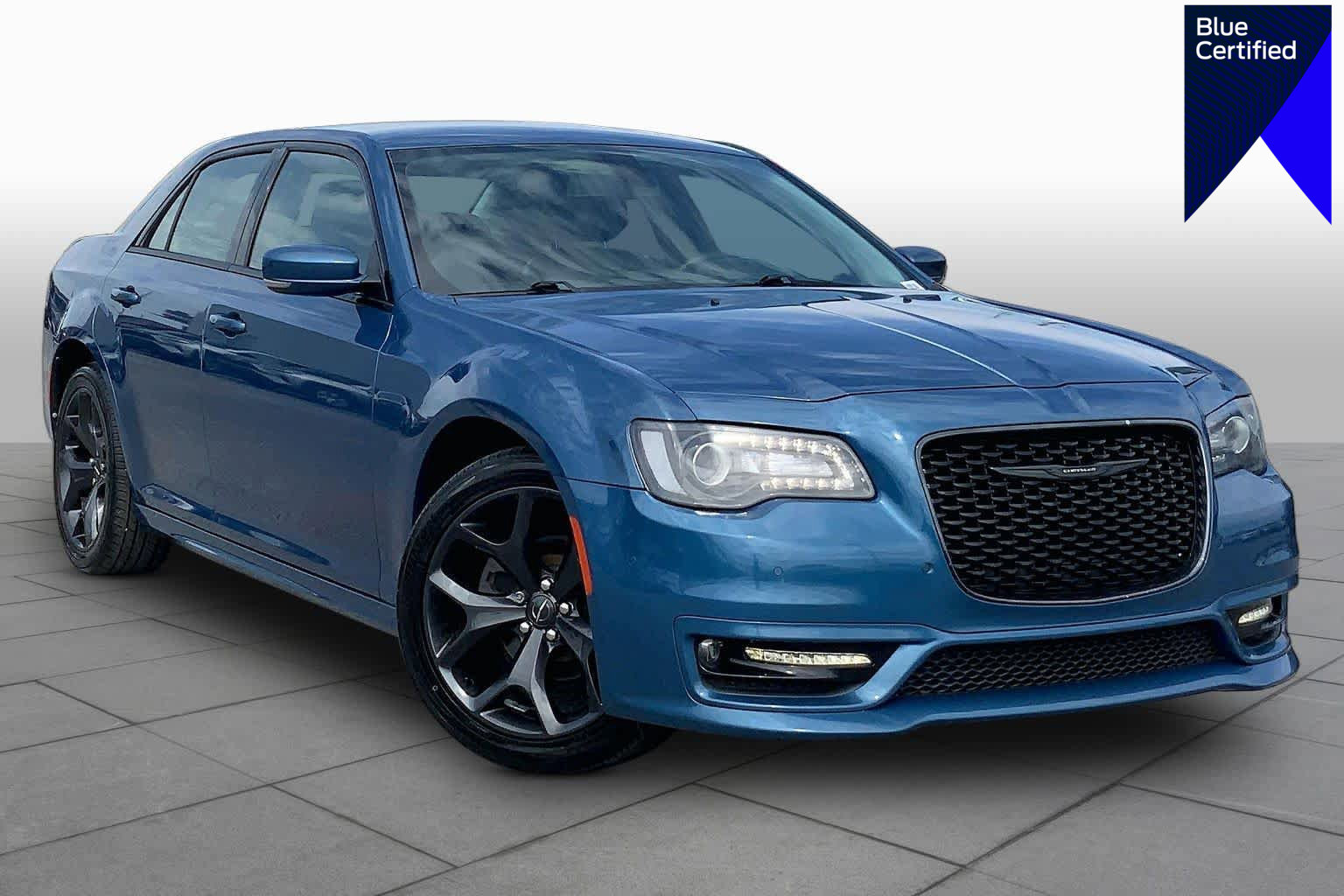 Used 2020 Chrysler 300 Touring L w/ 300 Premium Group