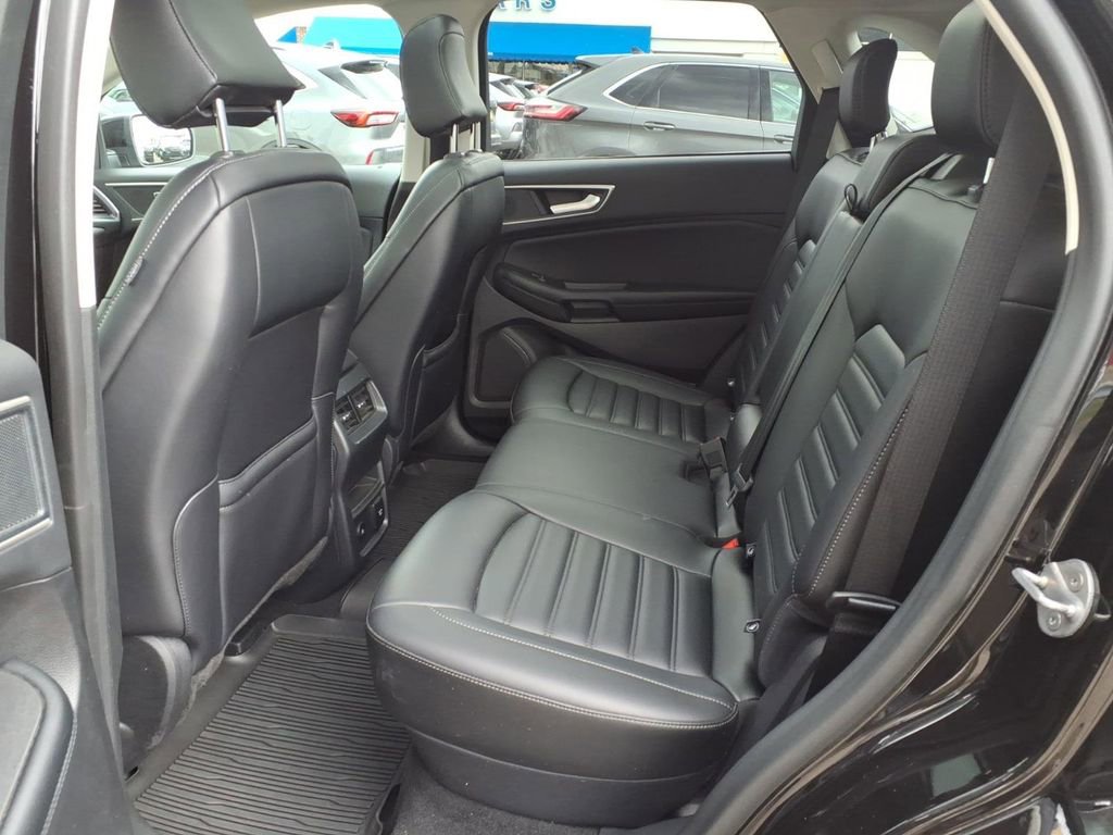 Certified 2024 Ford Edge SEL w/ Convenience Package AWD/4WD image 11