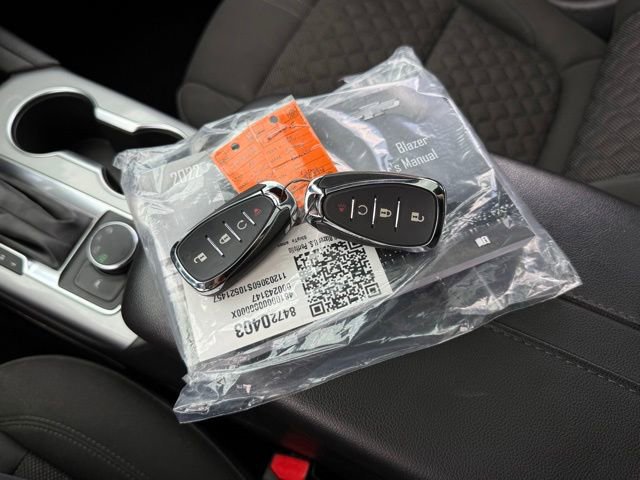 Used 2022 Chevrolet Blazer LT AWD/4WD image 4
