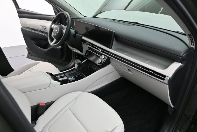 Used 2026 Hyundai Tucson SEL FWD image 28