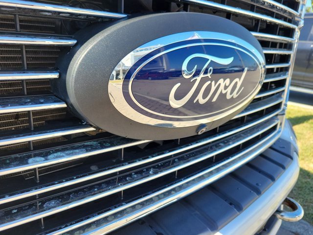 Certified 2022 Ford F450 Limited w/ FX4 Off-Road Package image 7