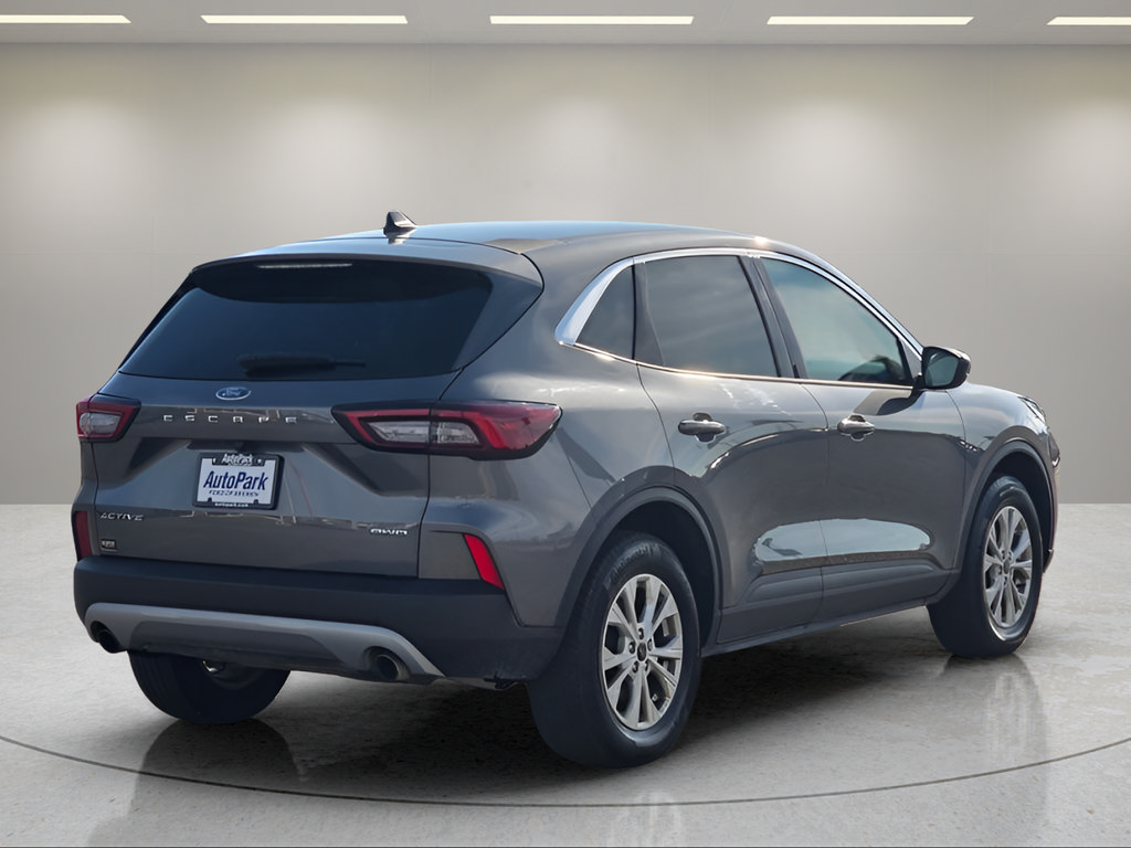 Certified 2024 Ford Escape Active AWD/4WD image 8