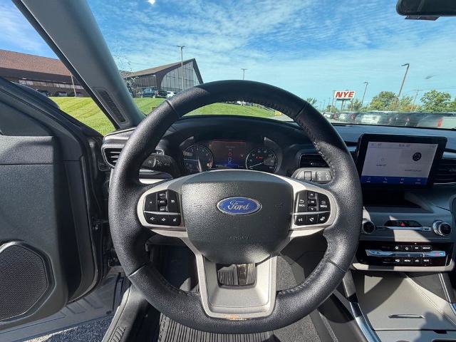 Certified 2023 Ford Explorer XLT w/ Equipment Group 202A AWD/4WD image 27