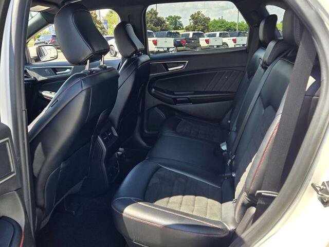 Certified 2022 Ford Edge ST-Line AWD/4WD image 6
