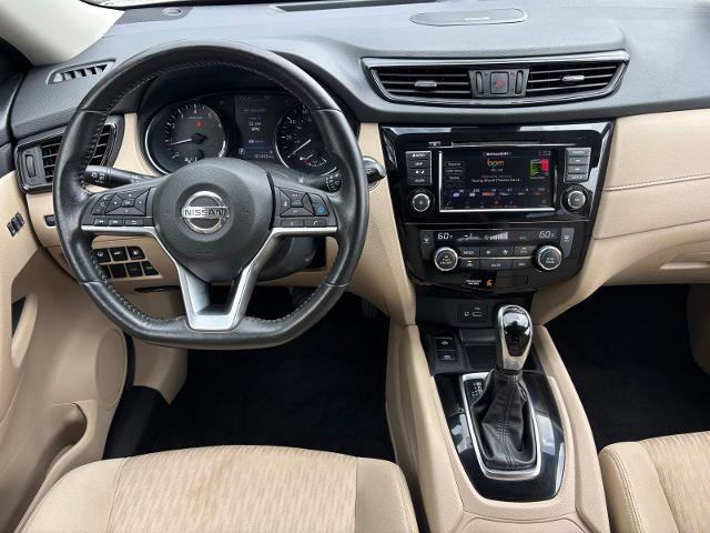 Used 2019 Nissan Rogue SV w/ Sun & Sound Touring Package FWD image 19