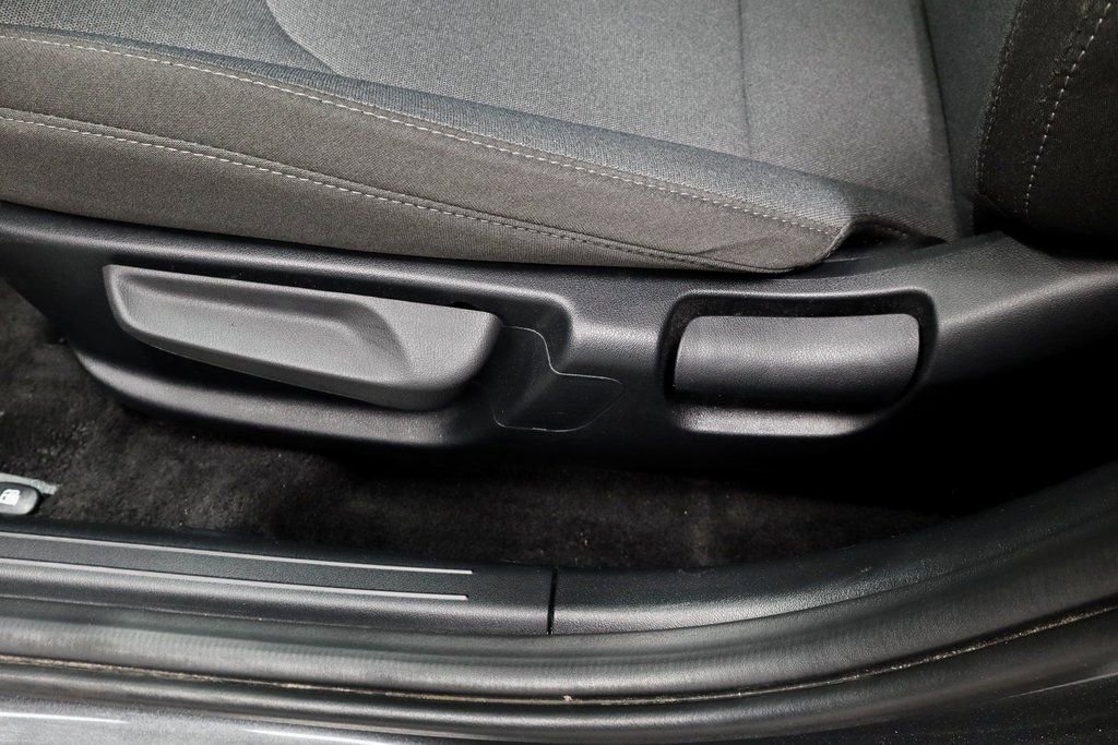 Used 2025 Kia K4 LXS image 23