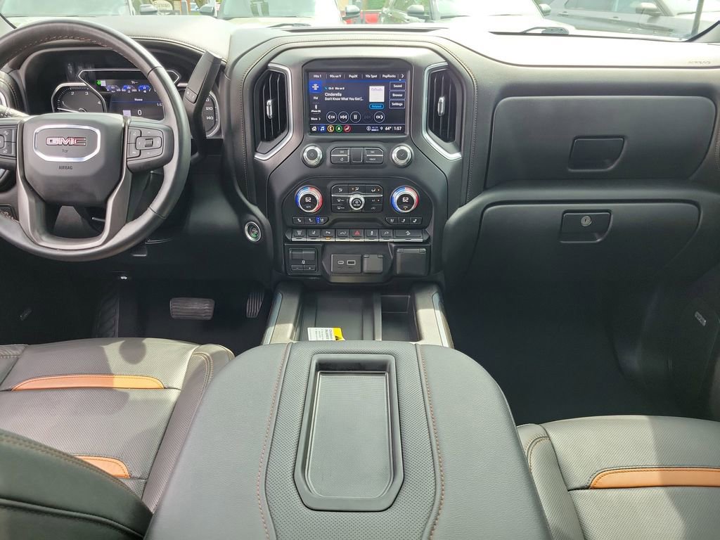 Used 2022 GMC Sierra 2500 AT4 w/ AT4 Preferred Package AWD/4WD image 11
