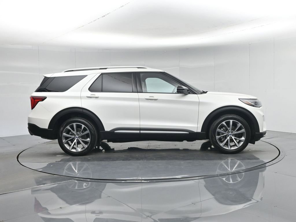Certified 2025 Ford Explorer Platinum w/ Ultimate Package image 36