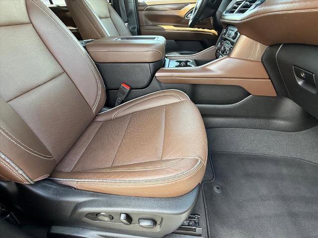 Used 2023 Chevrolet Tahoe High Country w/ Premium Package AWD/4WD image 10