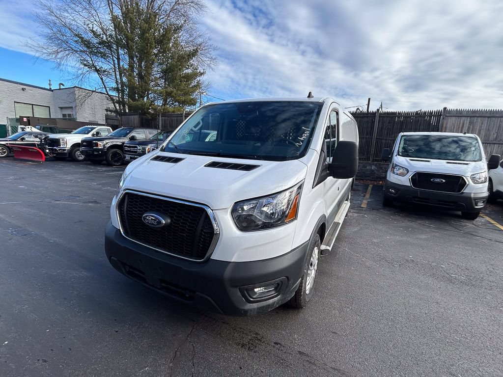 Certified 2024 Ford Transit 250 Low Roof w/ Exterior Upgrade Package RWD image 3