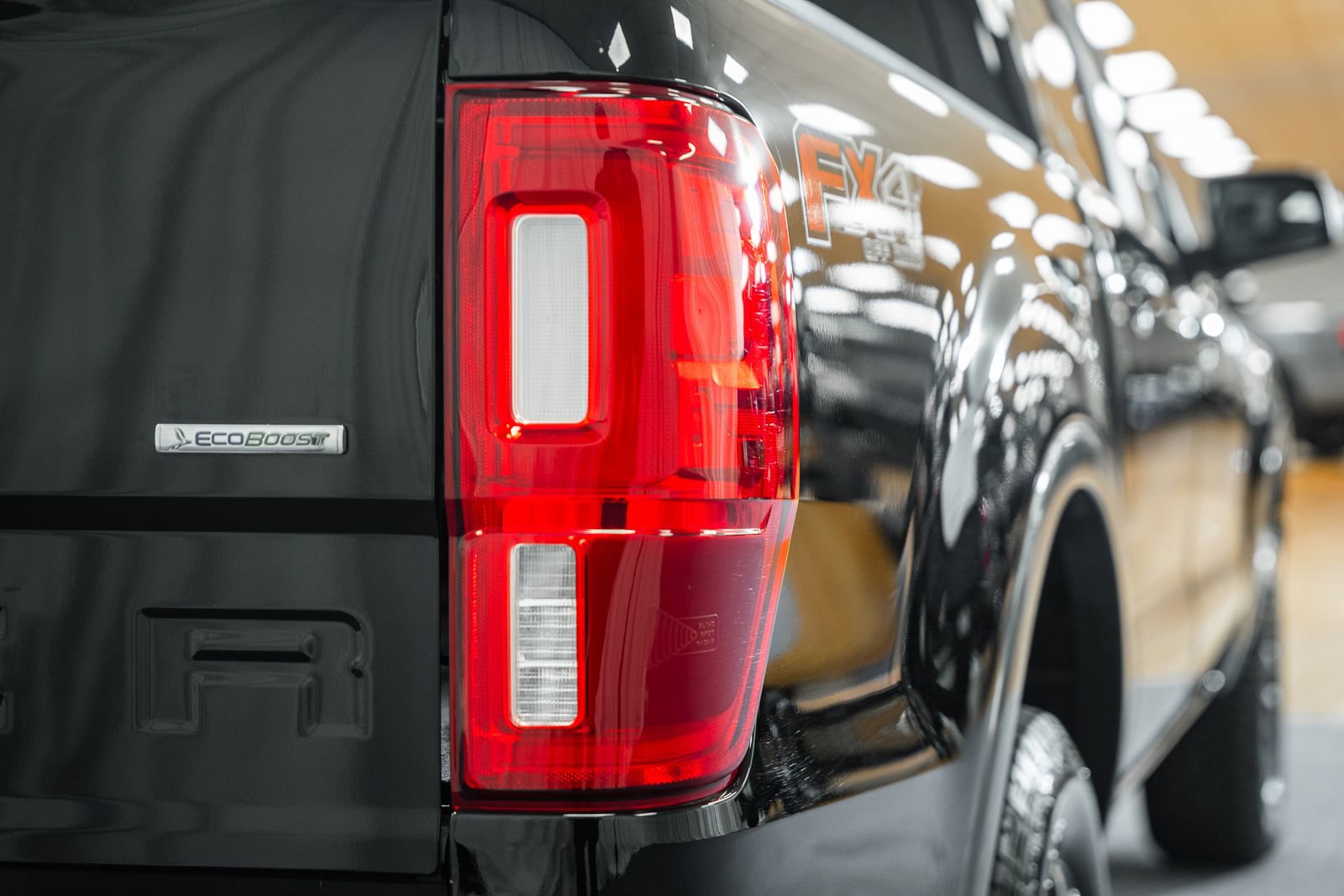 Certified 2019 Ford Ranger Lariat w/ Equipment Group 501A Mid image 7