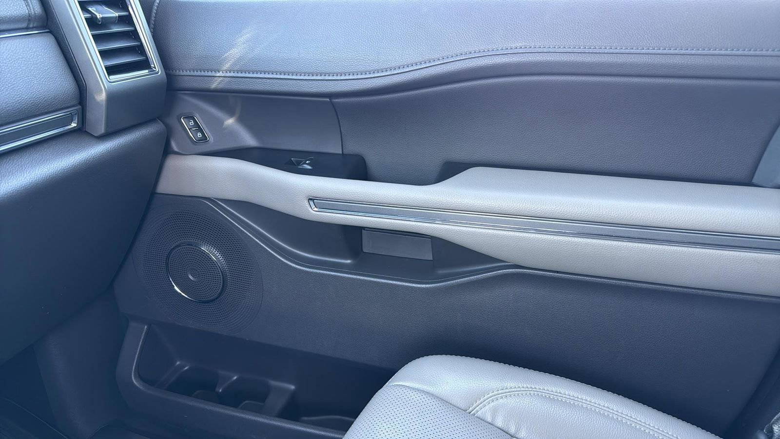 Certified 2021 Ford Expedition XLT image 24