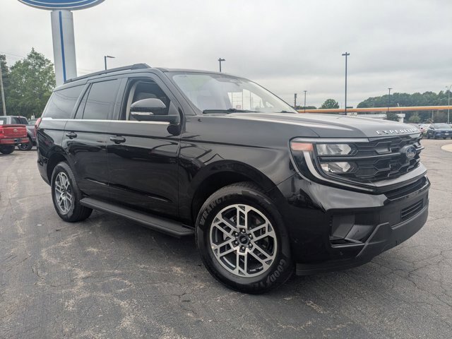 Certified 2025 Ford Expedition Active RWD image 1