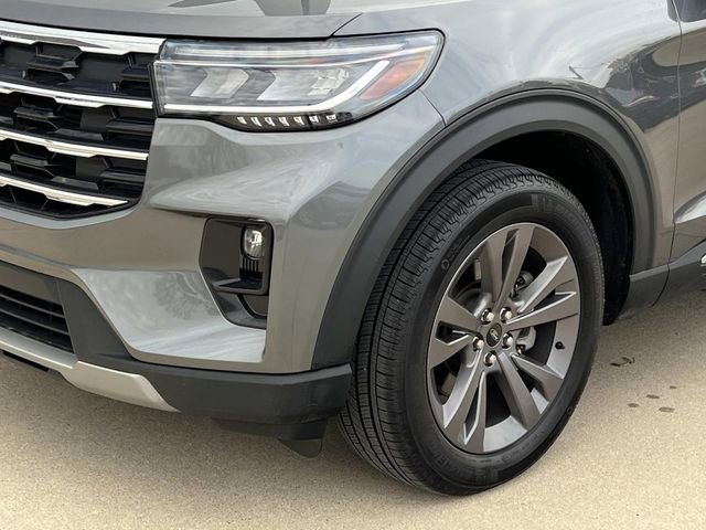 Certified 2025 Ford Explorer Active w/ Active Comfort Package AWD/4WD image 9