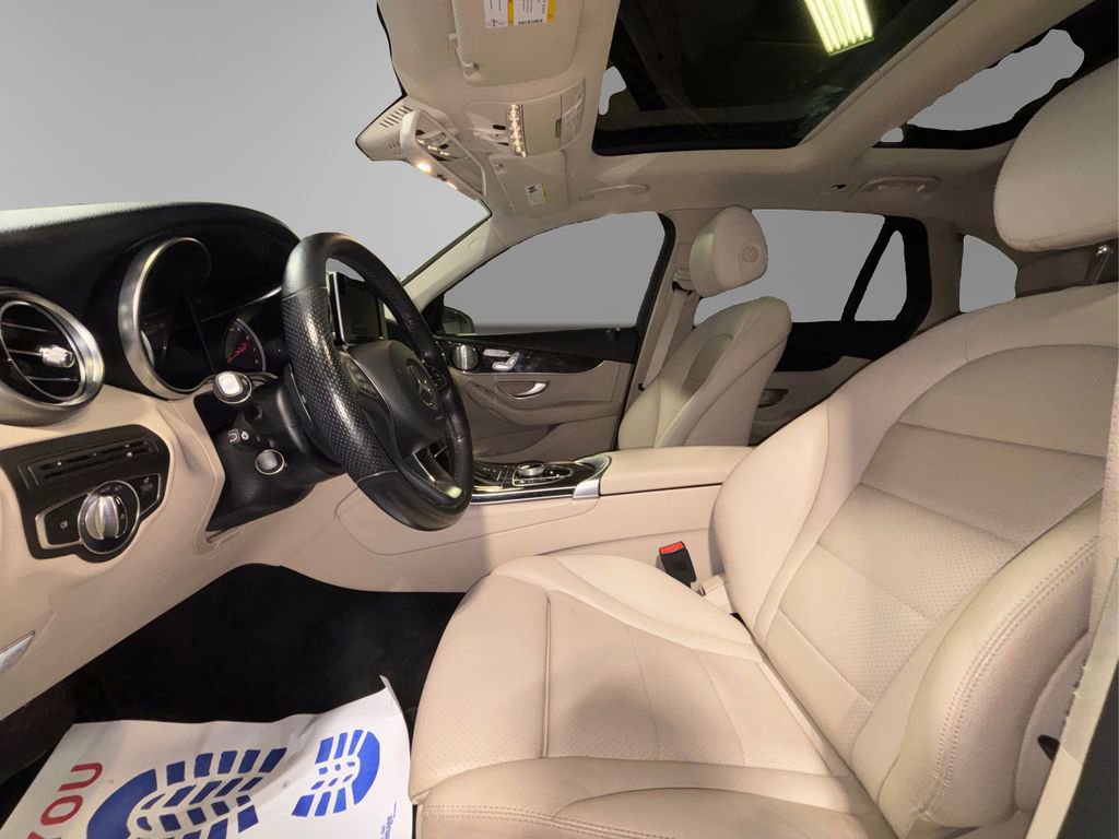 Used 2019 Mercedes-Benz GLC 300 4MATIC image 12