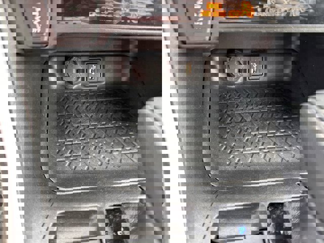 Used 2023 Toyota RAV4 XLE image 21