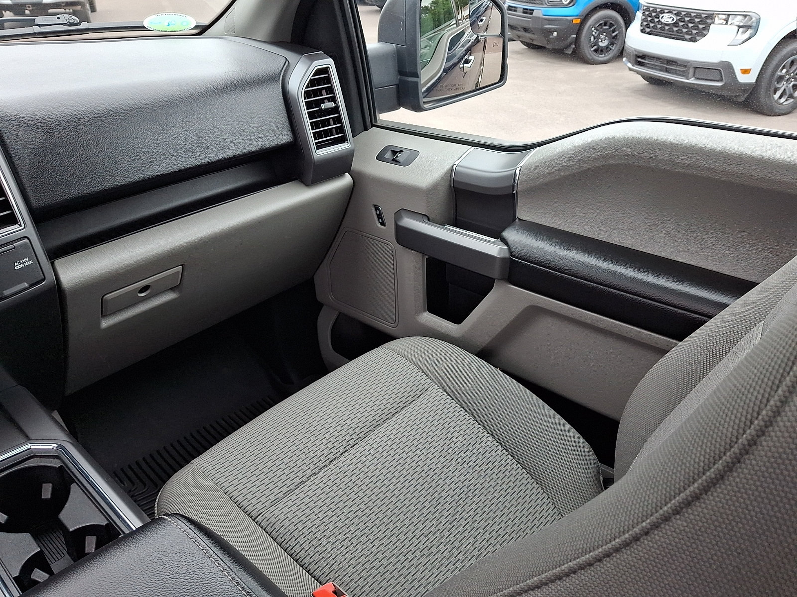 Certified 2018 Ford F150 XLT w/ Equipment Group 302A Luxury AWD/4WD image 16