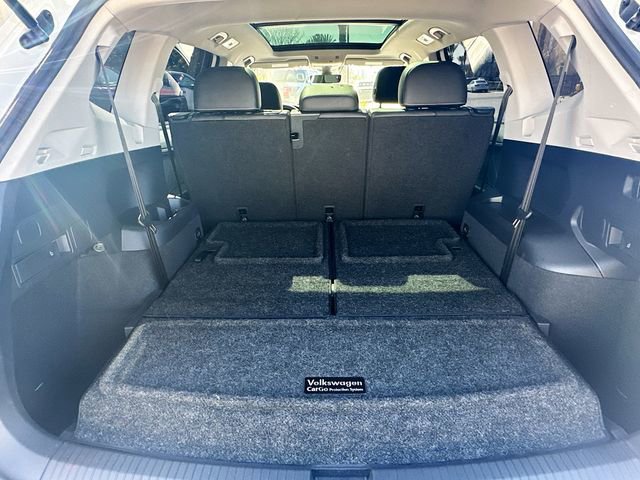 Used 2022 Volkswagen Tiguan SE image 29