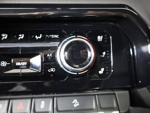 Used 2024 GMC Sierra 1500 AT4 w/ AT4 Premium Package AWD/4WD image 19
