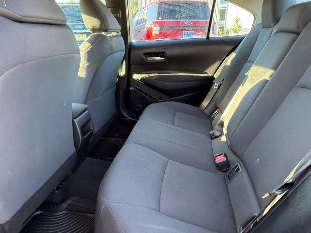 Used 2021 Toyota Corolla LE FWD image 18