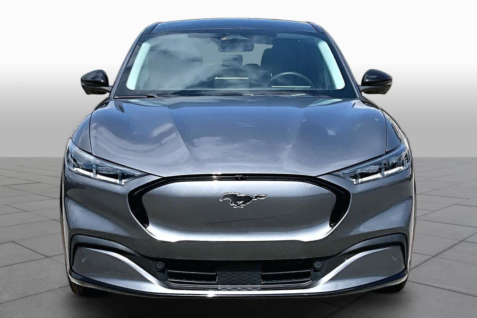 Certified 2023 Ford Mustang Mach-E Premium AWD/4WD image 3