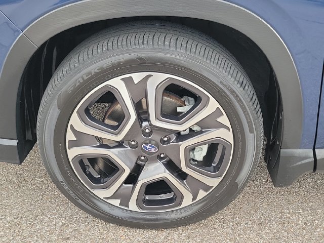 Used 2023 Subaru Ascent Touring AWD/4WD image 9