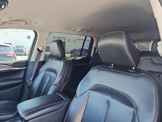 Used 2023 Jeep Grand Cherokee L Limited RWD image 17