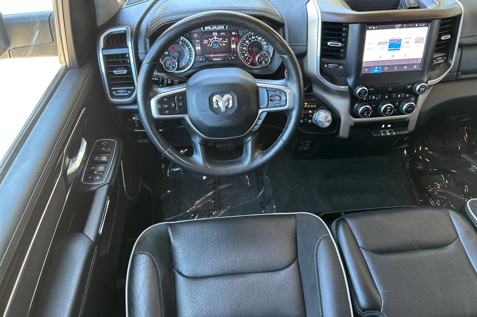 Used 2022 RAM 1500 Laramie AWD/4WD image 15