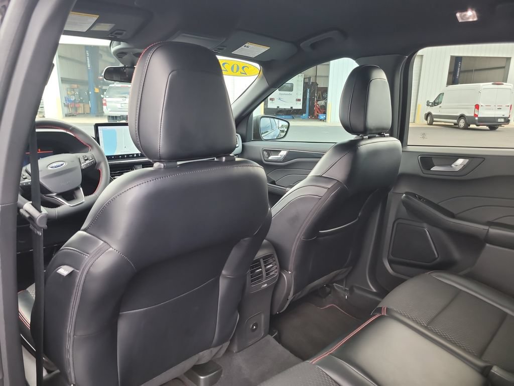 Certified 2023 Ford Escape ST-Line w/ Tech Pack #1 FWD image 10
