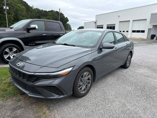 Used 2024 Hyundai Elantra SEL
