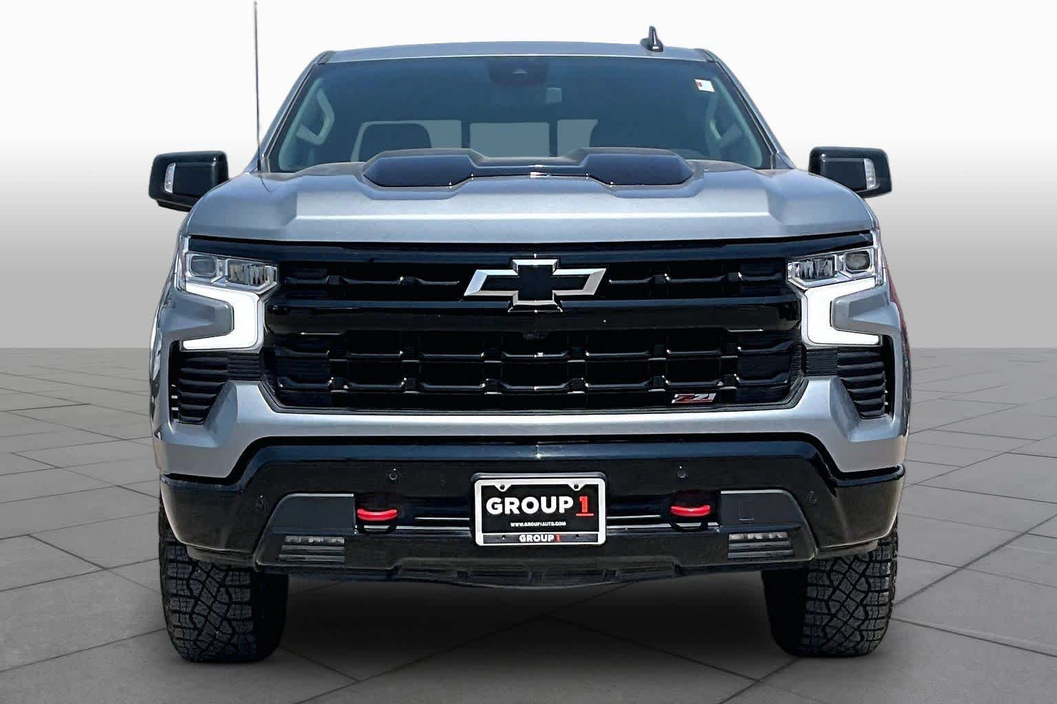 Used 2024 Chevrolet Silverado 1500 LT Trail Boss w/ LT Trail Boss Premium Package AWD/4WD image 4