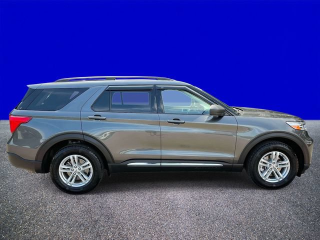 Certified 2020 Ford Explorer XLT w/ Equipment Group 202A AWD/4WD image 2