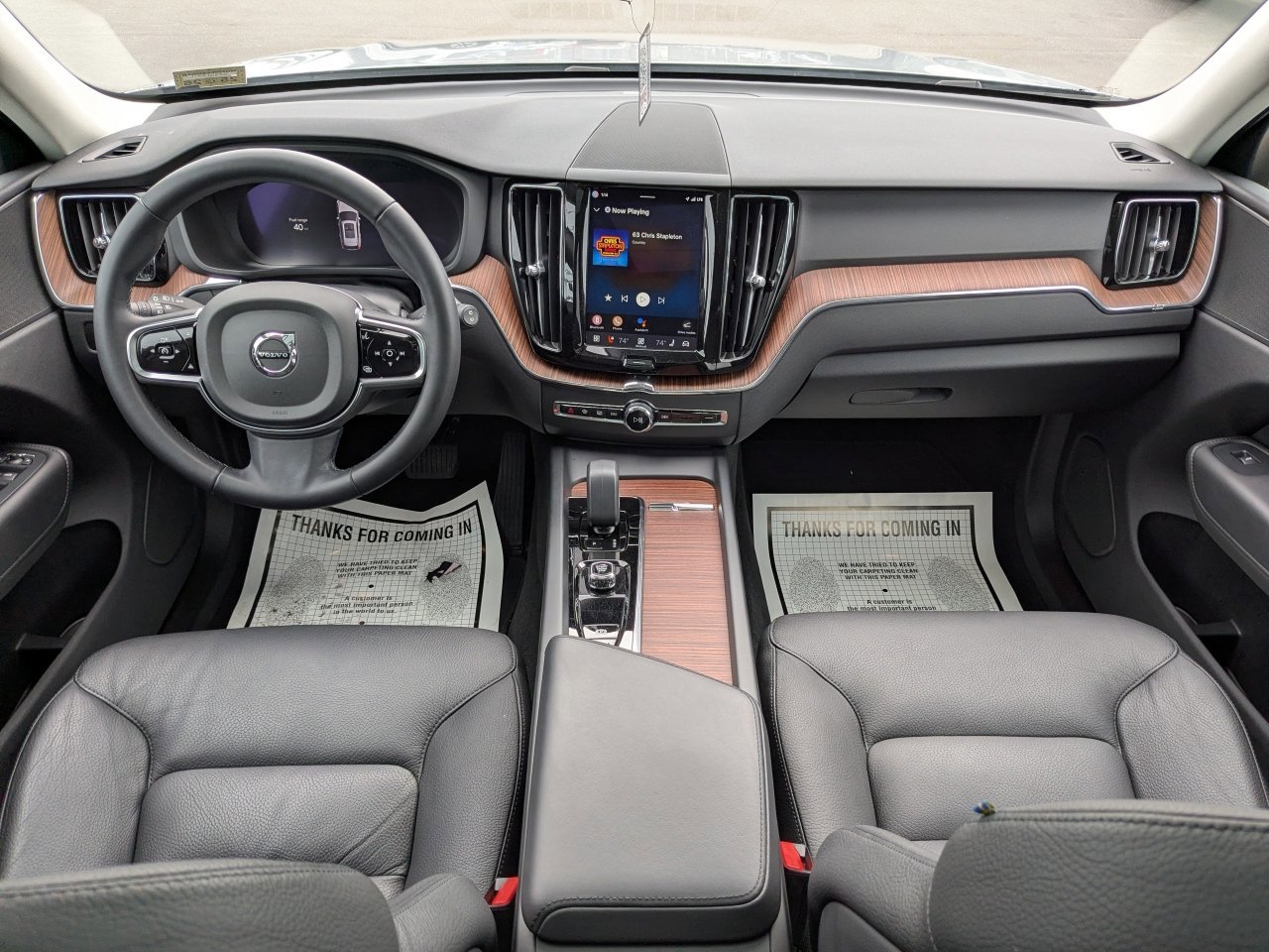 Used 2024 Volvo XC60 B5 Plus image 18