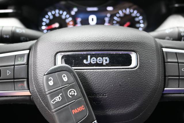 Used 2024 Jeep Compass Latitude w/ Convenience Group AWD/4WD image 35
