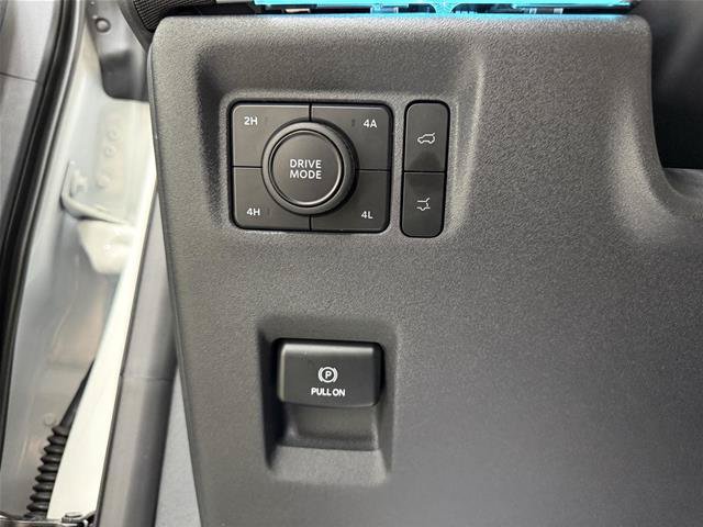 Certified 2025 Ford Expedition Max Platinum AWD/4WD image 16