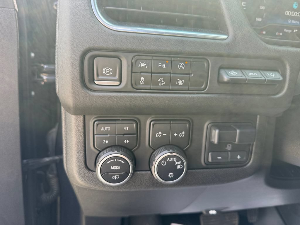 Used 2023 Chevrolet Tahoe High Country AWD/4WD image 37