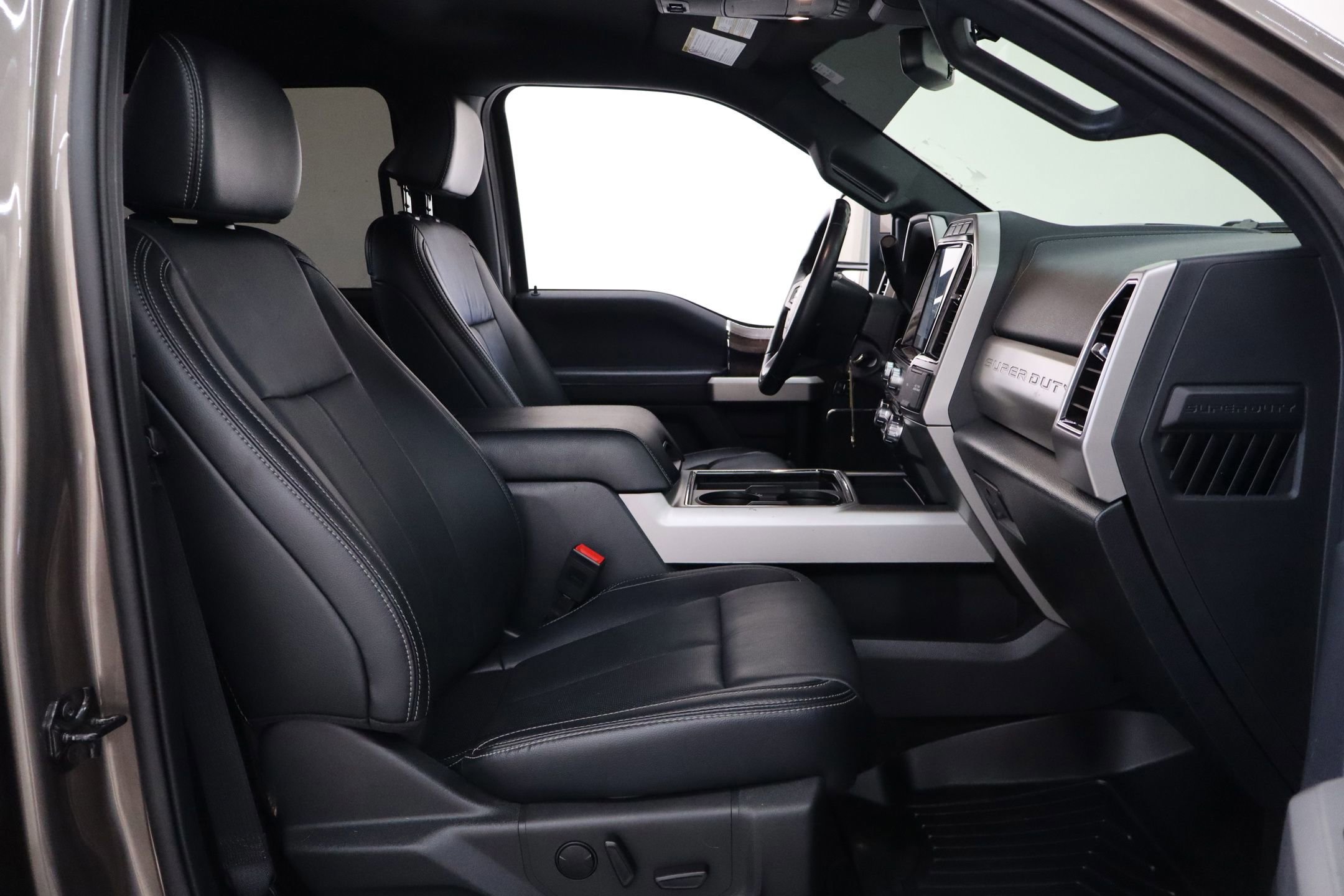 Certified 2022 Ford F250 Lariat w/ Lariat Value Package image 45