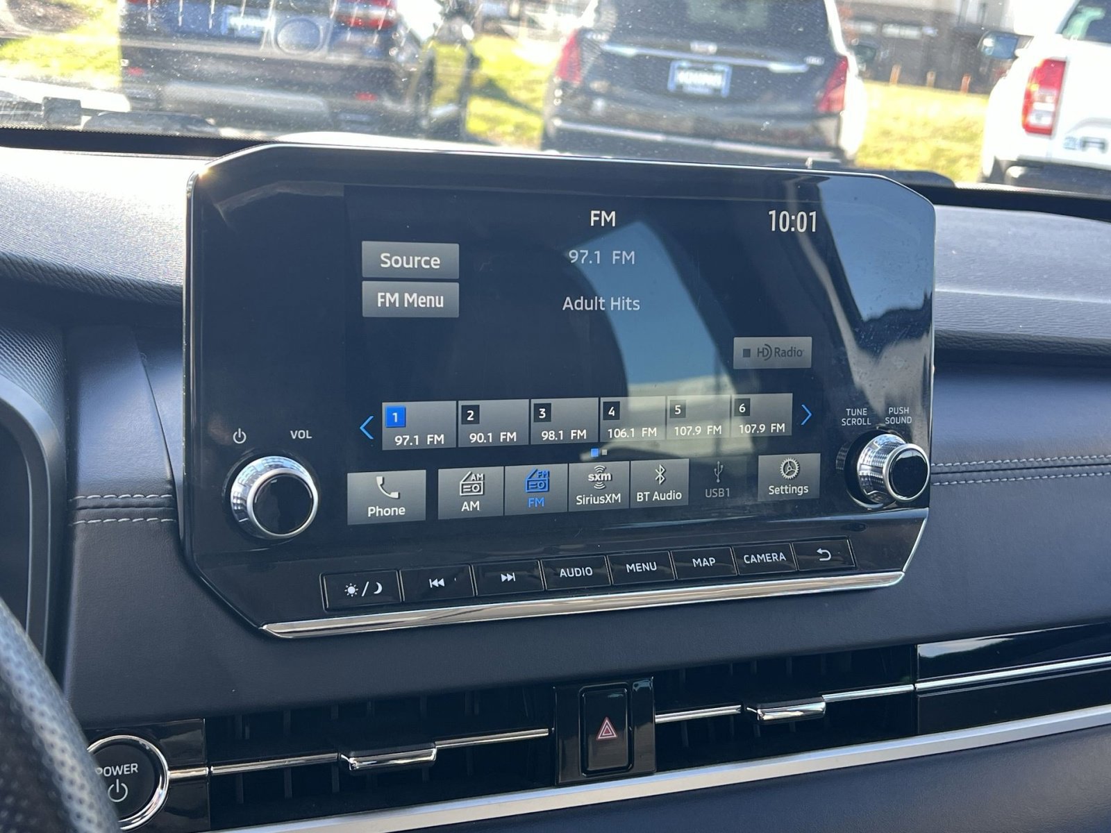 Used 2023 Mitsubishi Outlander SE image 18