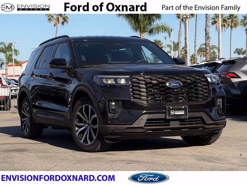 Certified 2025 Ford Explorer ST-Line w/ Premium Package RWD image 1