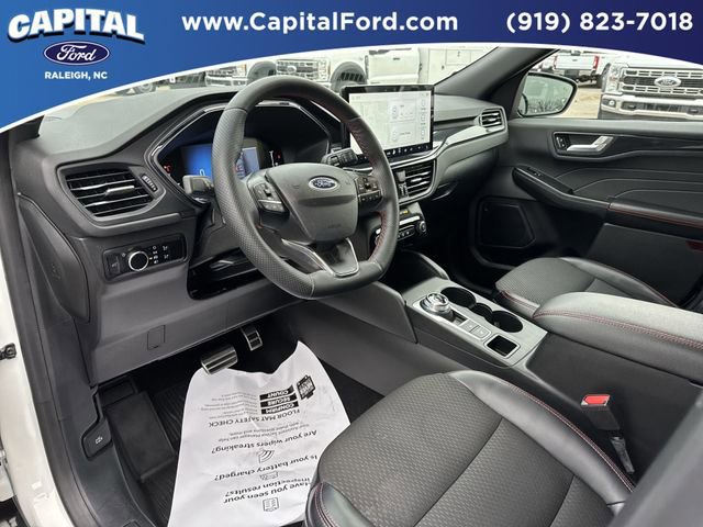 Certified 2024 Ford Escape ST-Line w/ Tech Pack #1 image 18