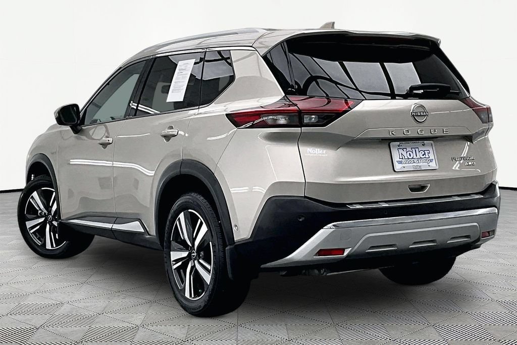 Used 2023 Nissan Rogue Platinum AWD/4WD image 13