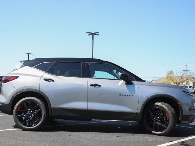 Used 2023 Chevrolet Blazer LT w/ Convenience Package FWD image 7