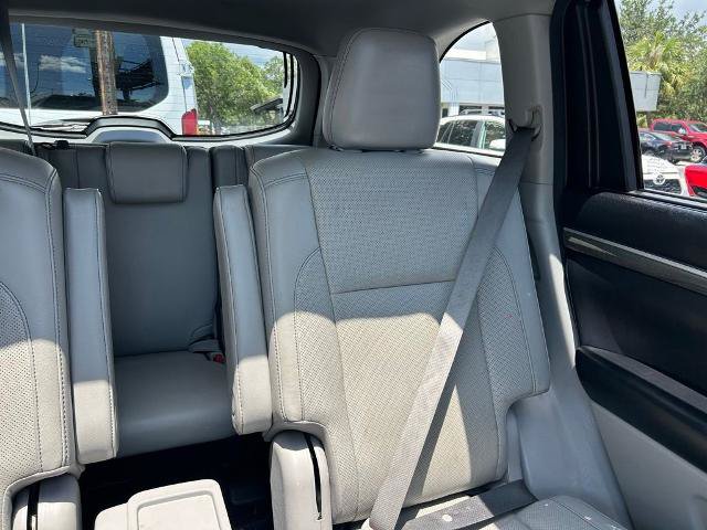 Used 2018 Toyota Highlander Limited Platinum FWD image 14