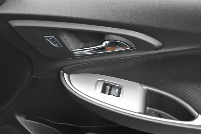Used 2025 Chevrolet Malibu LT FWD image 32