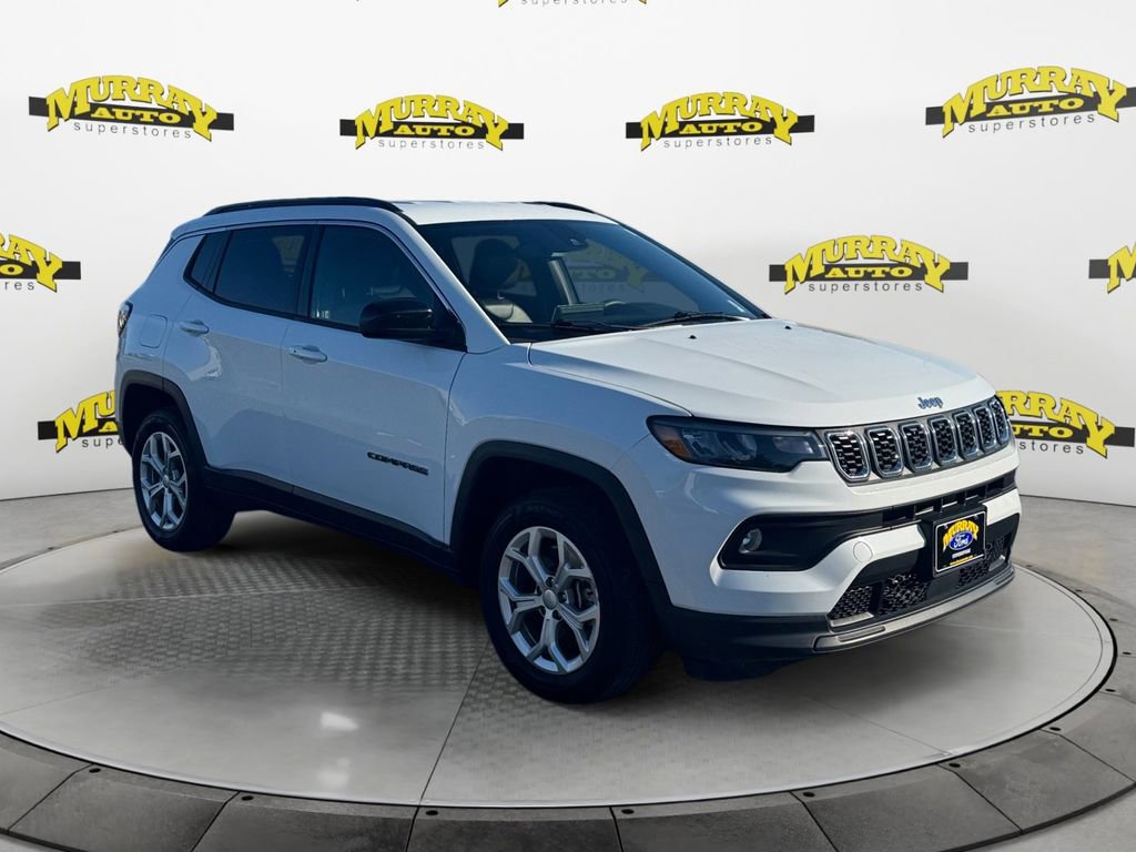 Used 2024 Jeep Compass Latitude AWD/4WD image 7