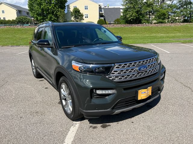 Certified 2023 Ford Explorer Limited w/ Limited Technology Package AWD/4WD image 2