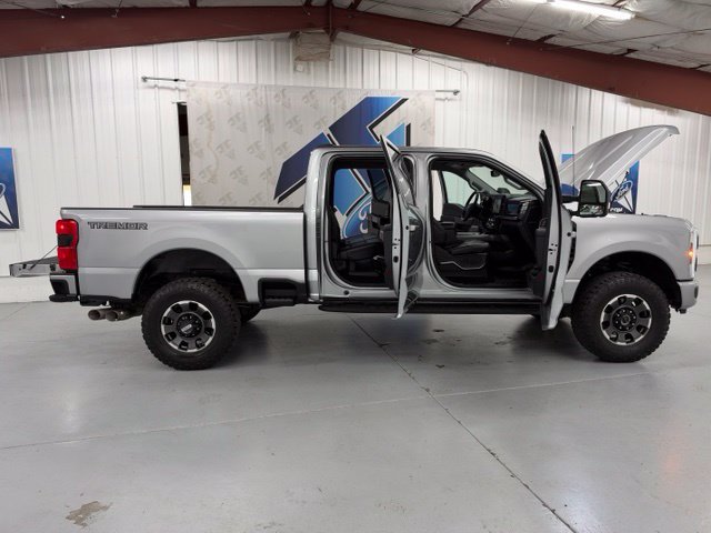 Certified 2024 Ford F350 Lariat w/ Lariat Ultimate Package AWD/4WD image 37