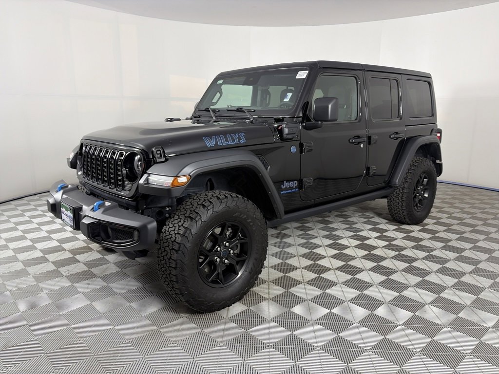 Used 2024 Jeep Wrangler Unlimited image 3